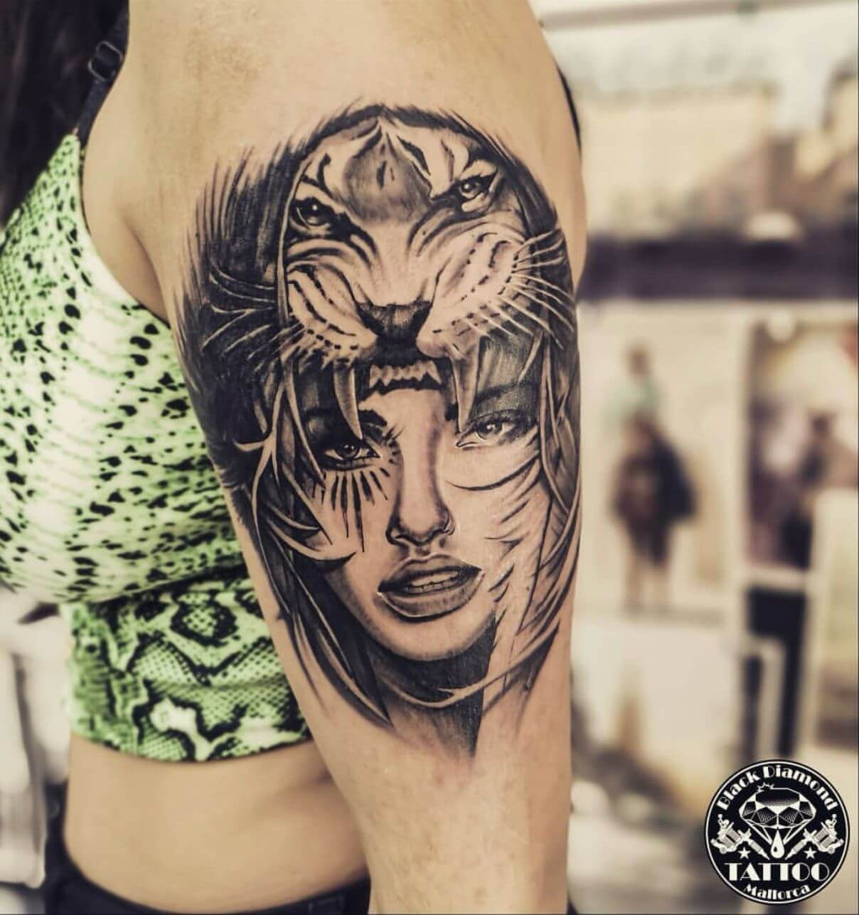Black & Grey Tattoo Black Diamond 14